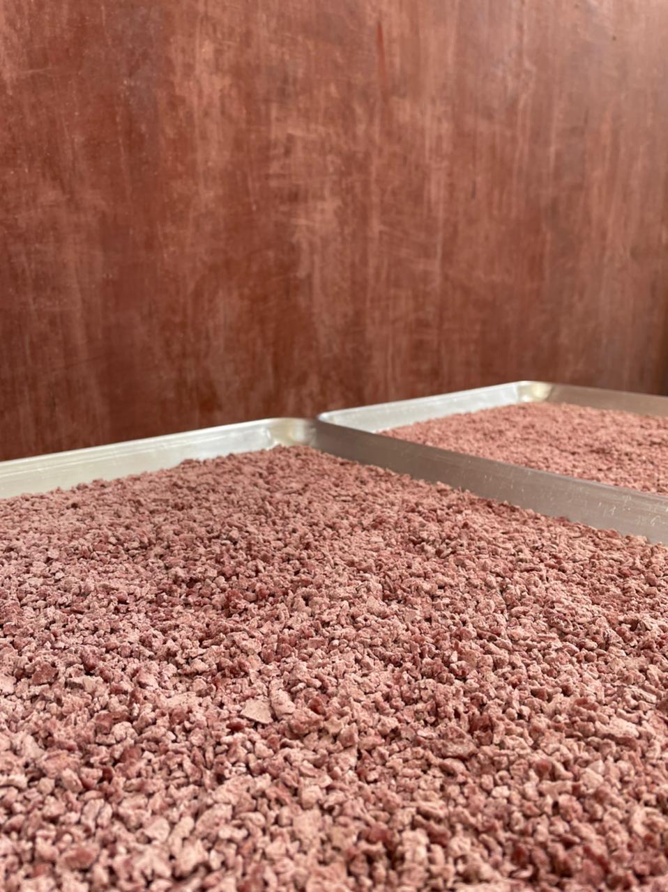 Masa nixtamaizada de cacao criollo rojo. Origen: Santiago, Asunción, Oaxaca, México.