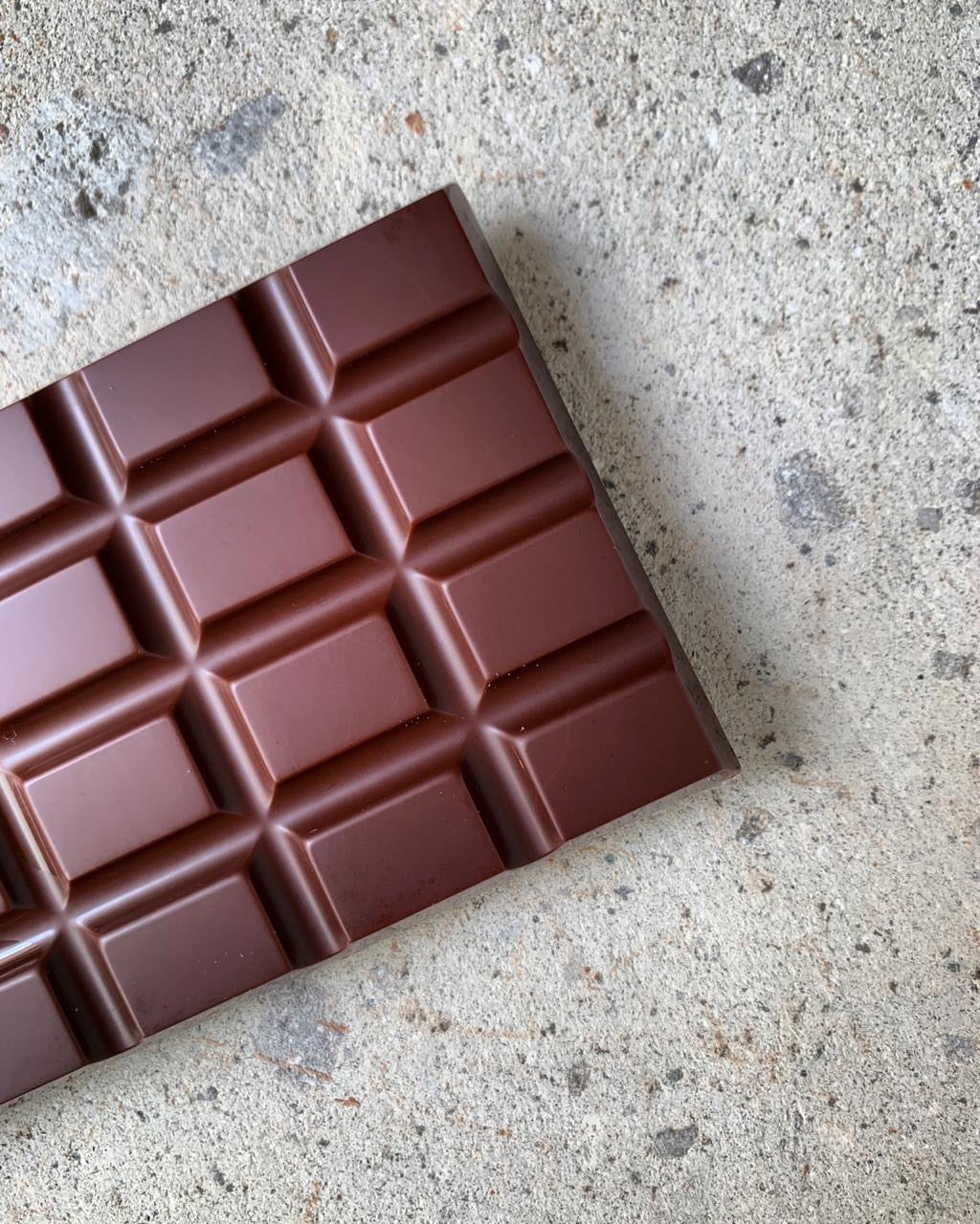 Chocolate  Desde el Sol 72%hecho con cacao mexicano Bean to Bar TA.CHO taller de chocolate